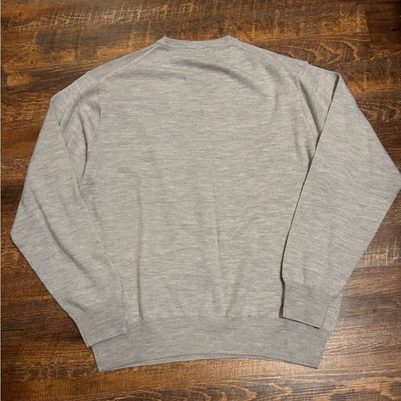 Peter Millar 100% Italian Merino Wool V-Neck Pullover Sweater Gray Men XL - Picture 3 of 5